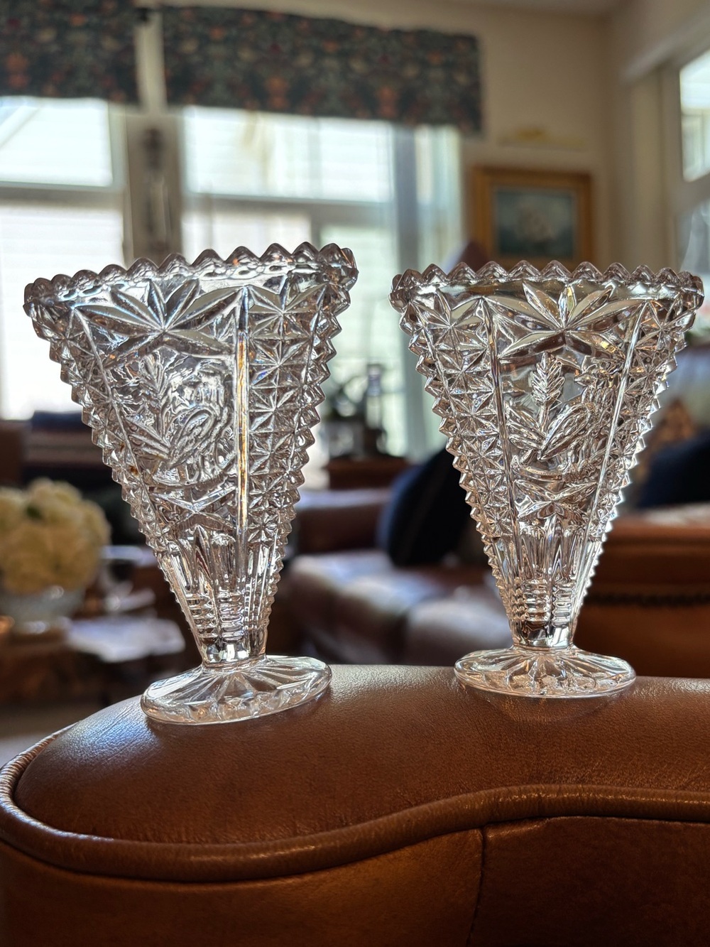 Vintage Hofbauer "The Byrdes " Lead Crystal Fan Vase Set of 2